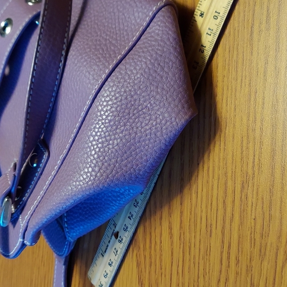 Relic Lavender Purse with Plenty of Pockets & Inserts/GC/Light Wear. - Picture 9 of 10